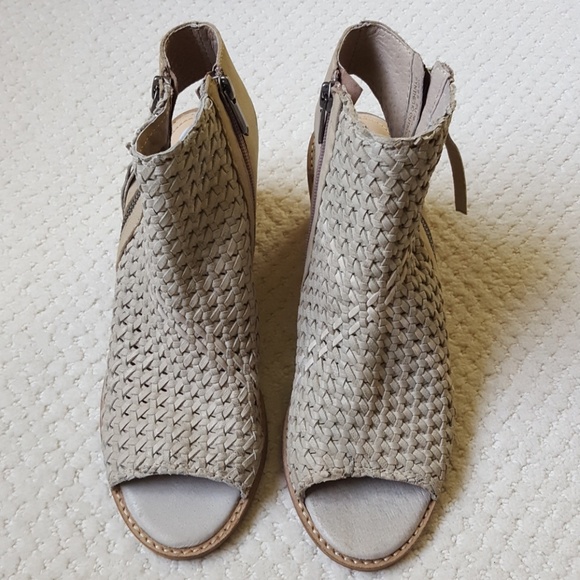 Sam Edelman Shoes - Sam Edelman Cooper woven peep toe sandals